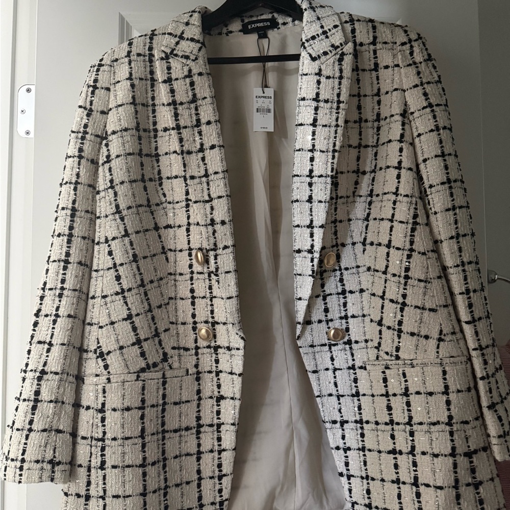 Express Women's Cream and Black Checkered Skirt Suit - blazer L, Skirt 12p